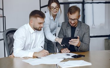 Home 3 Expert Cloud Migration, AI Implementation, and DevOps Services